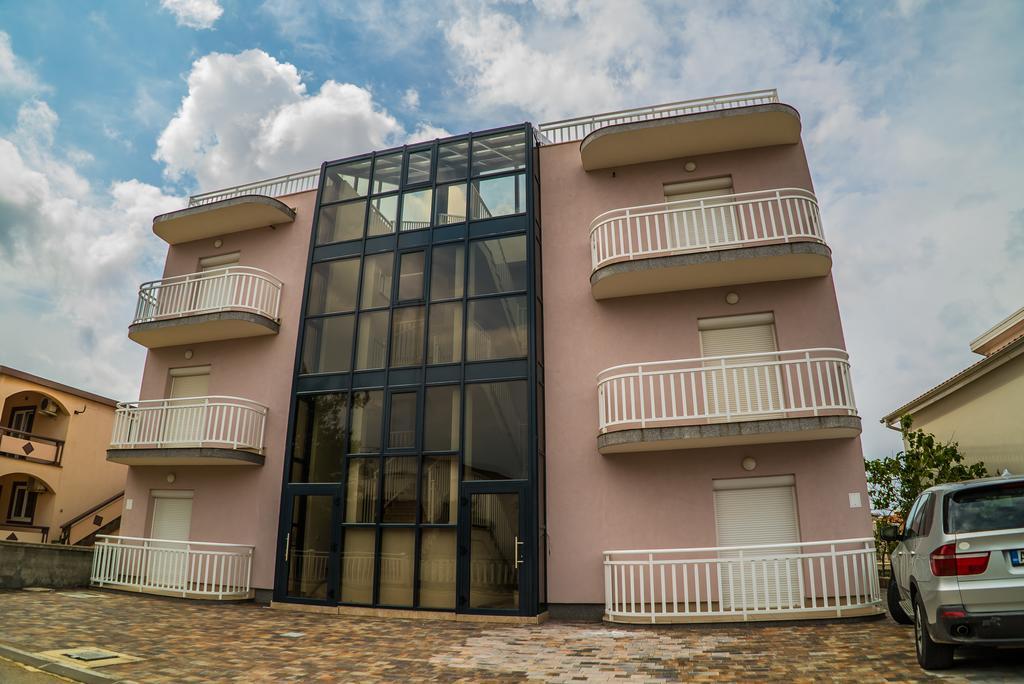 Apartman Malina Vir